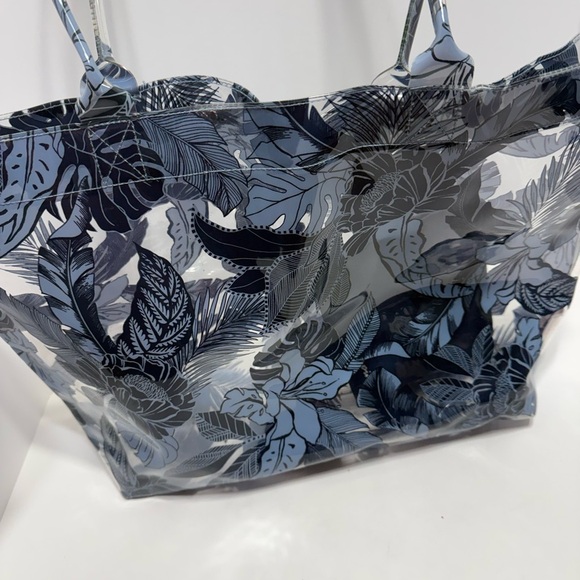 Pink Victoria's Secret Clear Floral Tote Bag, With Detachable Makeup Bag. Chic - Picture 5 of 10